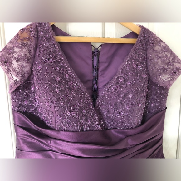 Alice Paris dress Size 22 - Picture 3 of 6